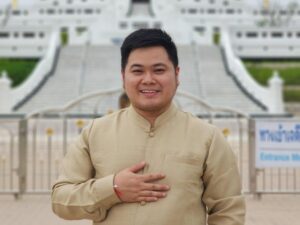 pelaksana harian dpp keluarga cendekiawan buddhis indonesia walubi eric fernardo 43