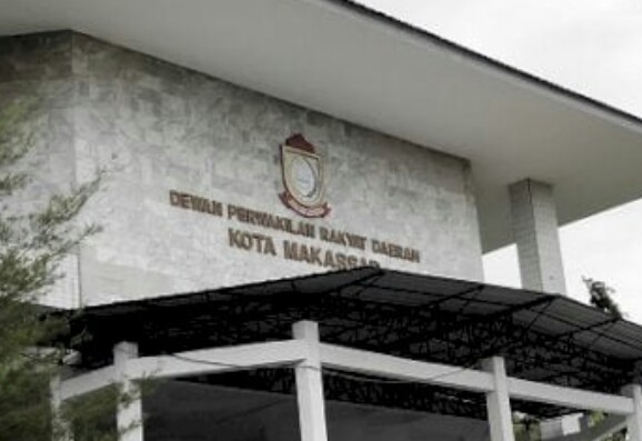 DPRD Meledak: Supratman Bongkar Aroma Intimidasi di Pemilihan RT/RW Makassar, Lurah Sampai “Gemetar” Didatangi Orang Dekat Wali Kota